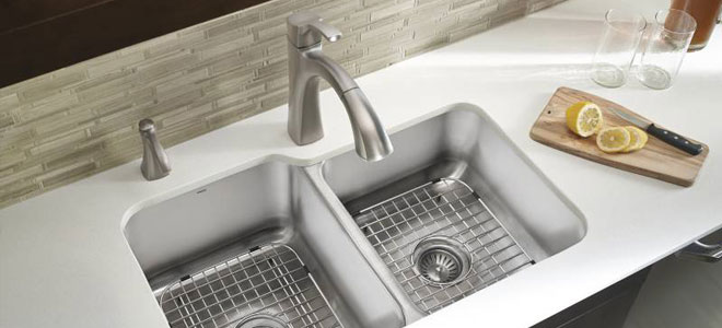 Voss Pulldown Kitchen Faucet